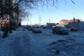 В Омске завелся супергерой: неизвестный мститель мажет машины фекалиями