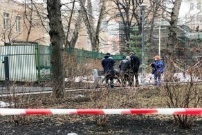 Студент застрелился на скамейке в центре Москвы, оставив послание