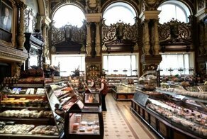 Таких только к расстрелу