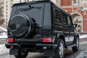 В столице мажор на Mercedes въехал в "Ниву". Погибли женщина и её дочь