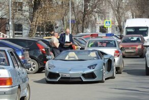 Теперь Lamborghini: челябинский олигарх опять попал в аварию на своем дорогом автомобиле