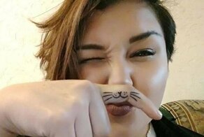 Татуировки на пальцах — новейший тренд: 30 оригинальных работ