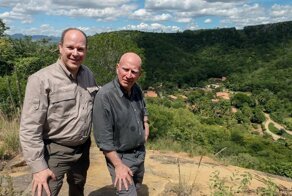 Как бразильский фотограф восстановил лес с 2,7 млн деревьев за 20 лет