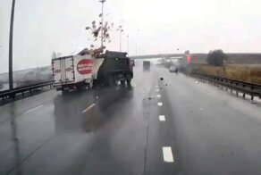 Авария дня. Сосисочный взрыв в Петербурге