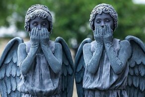 11-летние близнецы впечатляют своими невероятными косплеями
