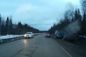 Авария на "убитом" участке дороги в республике Коми