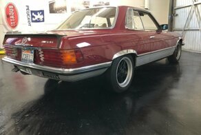 Пенсионерка продала купе Mercedes 450 SLC AMG, которым владела 42 года