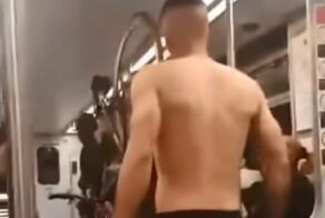 Эффектно успокоил пьяного дебошира