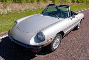 Родстер Alfa Romeo боксера Мухаммеда Али выставили на продажу
