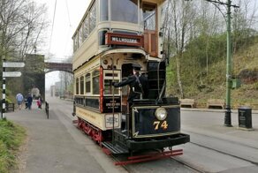 Старинные трамваи в английской деревушке Крайч