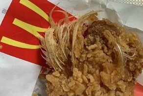 Девочка получила из "Макдоналдса" пернатый ужин