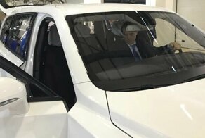 Внедорожник на базе лимузина Путина обещают сделать конкурентным на мировом уровне