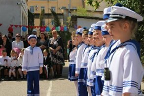 В Севастополе Росгвардия приняла «военный парад» в детском саду