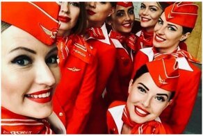 Именно так выглядят стюардессы разных авиакомпаний