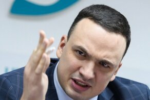 Депутат решил пострелять из автомата возле жилых домов