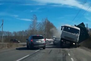 Авария дня. Незаметный КамАЗ