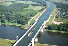 Самые впечатляющие водяные мосты