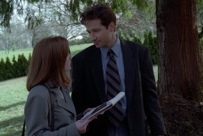 10 известных сериалов, которые начинали снимать с неожиданных моментов