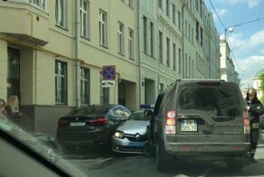 Авария дня.  Столкновение с машиной полиции в центре Москвы