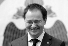 Мединский: бобины крутятся, лавешка мутится
