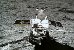 Китайский луноход впервые в истории добыл образцы лунной мантии