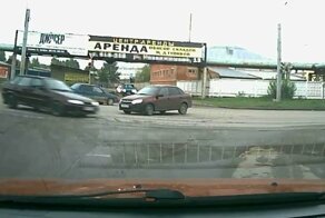 Авария дня. Водитель ВАЗа врезался в столб
