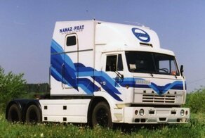 Прототип КамАЗа 1995 года со спальной кабиной как у американских грузовиков