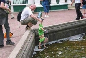 10 фотографий отцов, которые легко справляются с воспитанием детей
