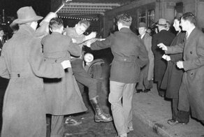 Кто кого: еврейские гангстеры против американских нацистов