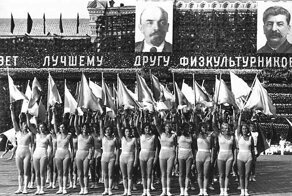 Тело в общее дело. Зачем в СССР придумали парады физкультурников