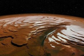 Ученые нашли огромные водные резервуары на Марсе