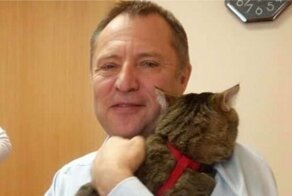 Депутат пришел на заседание Заксобрания с котом