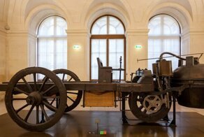 Наш паровоз вперед летит!