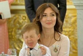 Мальчик, попробовавший лайм в Кремле, стал звездой Сети
