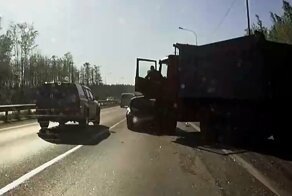 Авария дня. Пожилая женщина погибла в ДТП с грузовиком