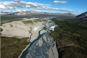 Какая река впадает в 2 океана