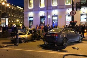 Авария дня. Нетрезвый молодой водитель устроил серьезное ДТП в центре Петербурга
