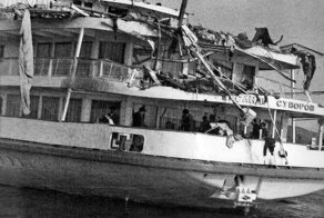 Катастрофа пассажирского теплохода "Александр Суворов" 5 июня 1983 года