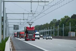 Грузовикам наставили рога: в Германии открылся первый электроавтобан