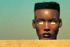 Самая странная реклама автомобиля