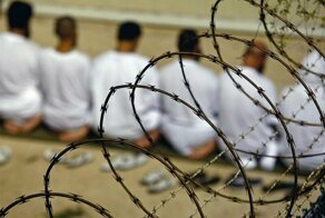 В британских тюрьмах мусульмане принуждают сокамерников принимать ислам