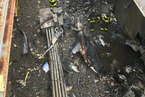 В Нью-Йорке вертолет врезался в небоскрёб рядом с Таймс-сквер
