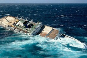 Гибель круизного судна «Oceanos»