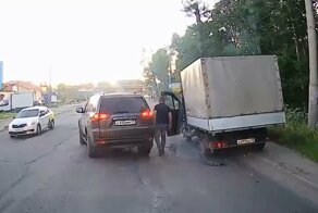 Глупое ДТП с дымком из Архангельска