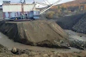 Спасение шагающего экскаватора