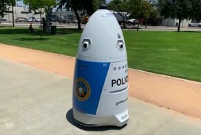 В США заступил на службу робот-полицейский