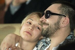 А девушка созрела: российские знаменитости, которые завели отношения с малолетками