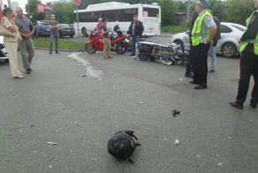 Авария дня. Мотоциклист погиб из-за глупого маневра автомобилиста