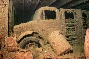 Как выглядят грузовики и мотоциклы, которые с 1941 года затоплены на дне Красного моря?