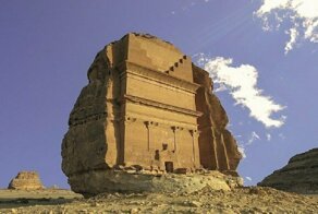 Страх и трепет: заброшенные храмы мира